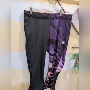 New Balance Women's Black and Purple Leggings Size Large